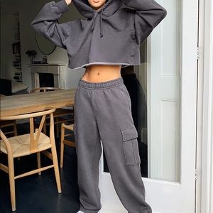 Aritzia Tna Cozy Fleece Mega Cargo Sweatpant